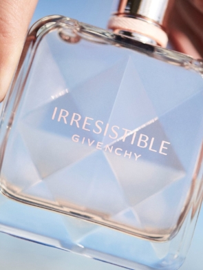 GIVENCHY Irresistible Eau De Parfum