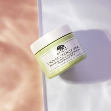 ORIGINS A PERFECT WORLD ANTI-AGING MOISTURIZER WITH WHITE TEA SPF 40