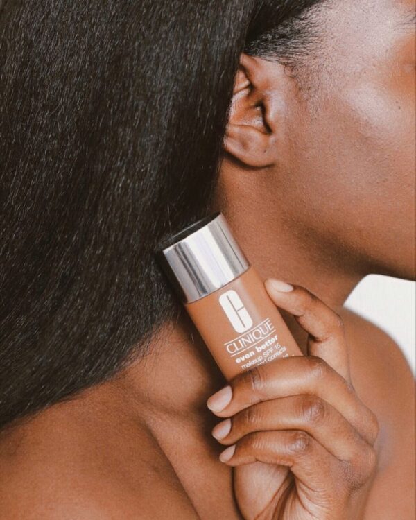 Clinique Even Better Makeup SPF 15 - Image 2