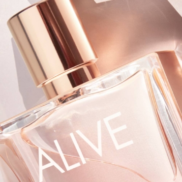 Closeup-Alive-Hugo-Boss