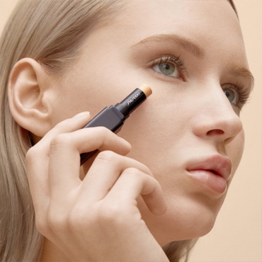 detail_concealer_stick