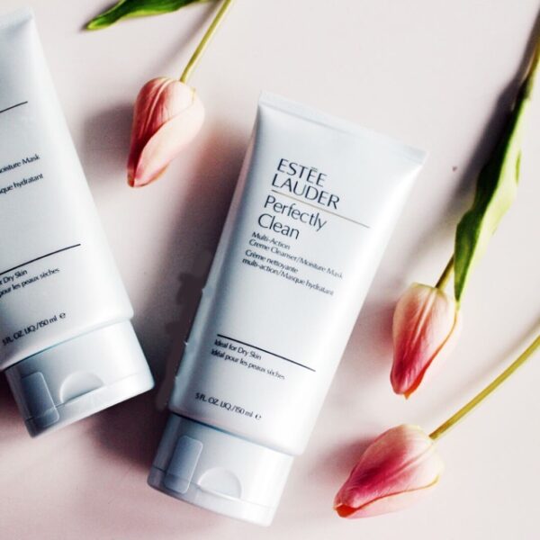 Perfectly Clean Multi-Action Foam Cleanser/Purifying Mask Normal/Combination Skin - Image 2