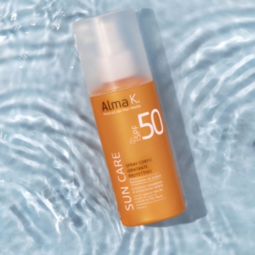 PROTECTIVE-MOISTURIZING-BODY-SPRAY-SPF-50-3-757x1009