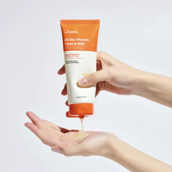 All Day Vitamin Clean & Mild Facial Cleanser - Image 2