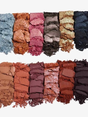 ABH_CosmosEyeshadowPalette_Standard_03_Swatches_2000x2000_F6F6F5