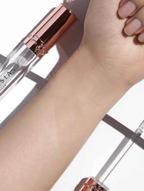 ABH_SP21_LG_C_ALT_ARM-SWATCH_LIGHT_FIN_optimized