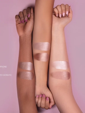 MAKEUPSTUDIOSUBLIMATOREDILUMINOSITA_a2d58660-625f-405b-8598-7fdb9f0bd5f1_600x